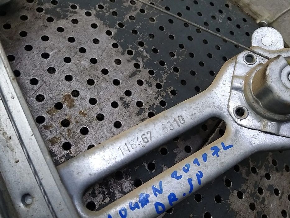 Macara manuala dreapta spate dacia logan ls facelift