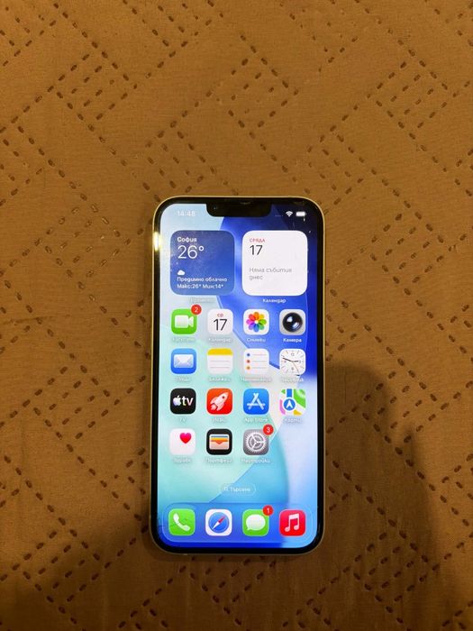 Продавам Iphone 13