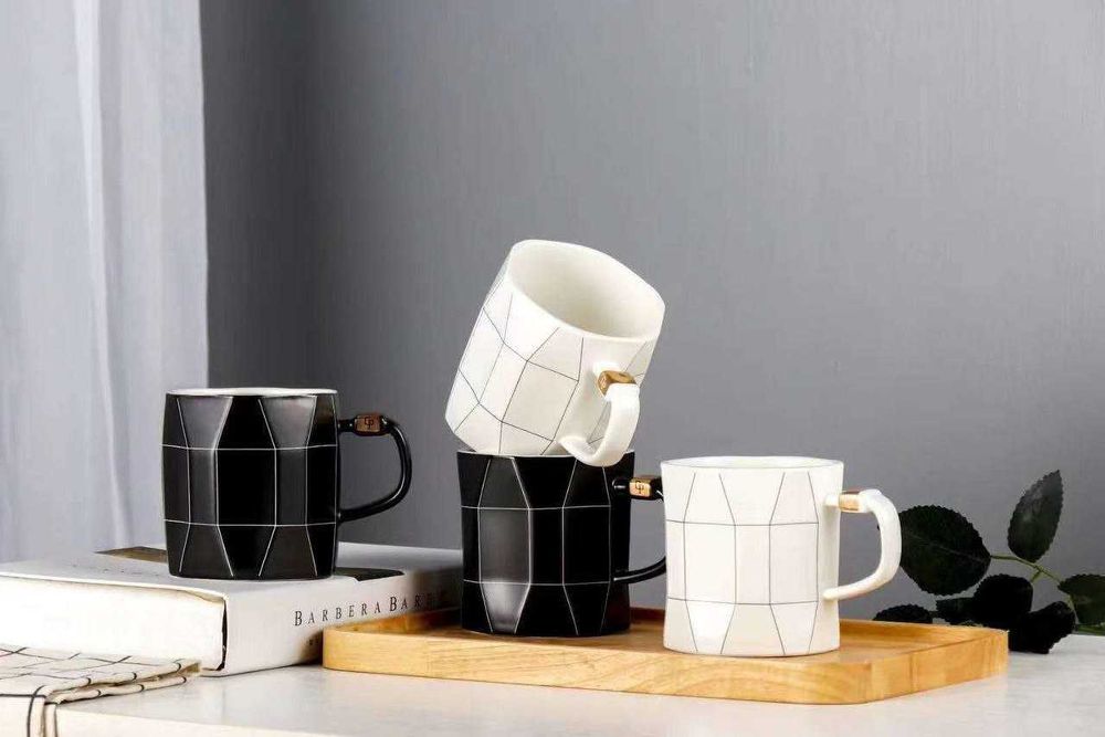 Кружка для чая, кофе, бокал чашка с ручкой из керамики только белое.