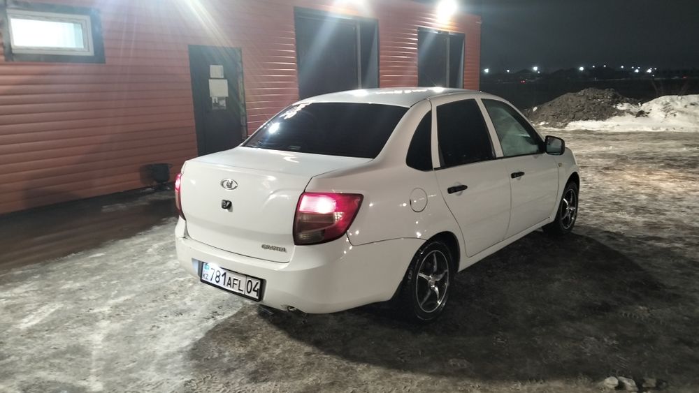 Продам гранта 2013 год