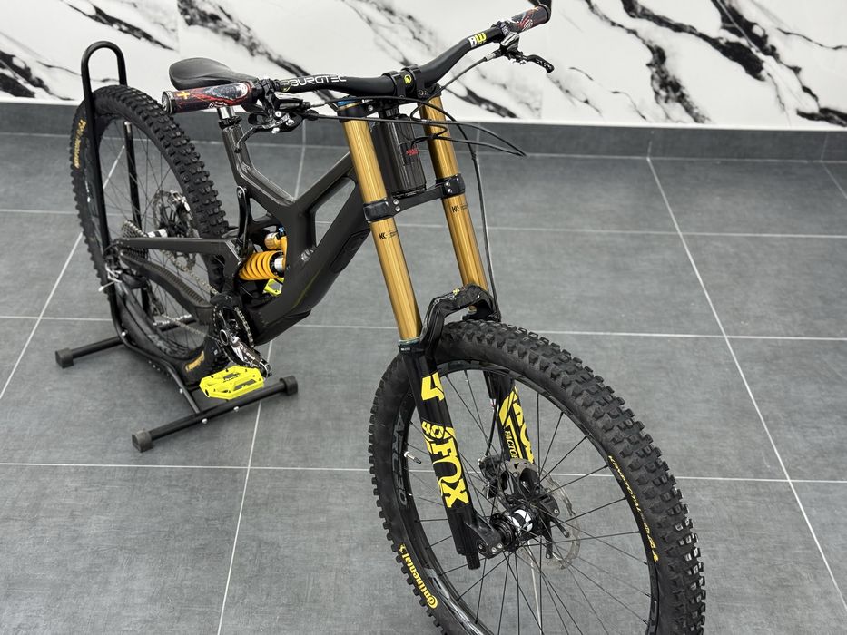 Santa Cruz V10 CC M размер 27.5 цола 1х7 Sram GX