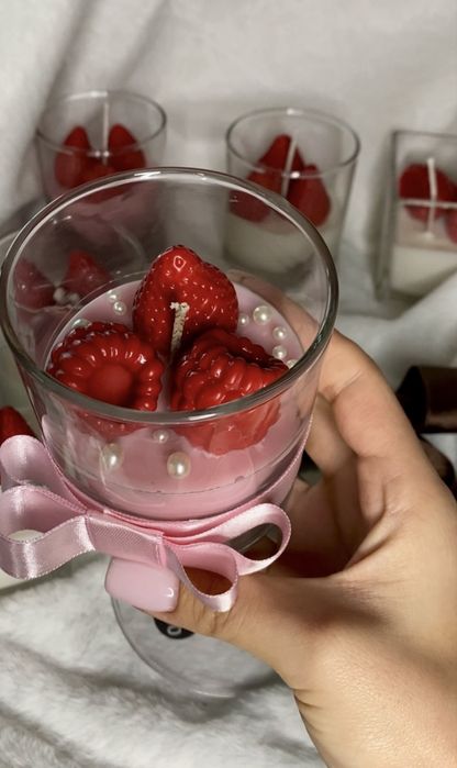 Соева свещ BERRY KISS