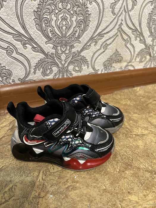 Летний кроссовки