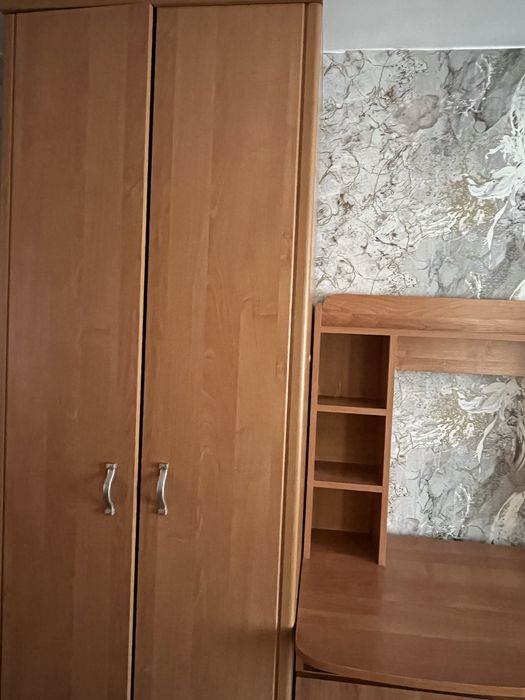 Продам шкафы кровать и стол