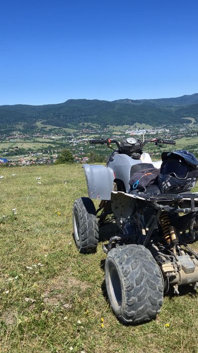 Vând atv de 200cc