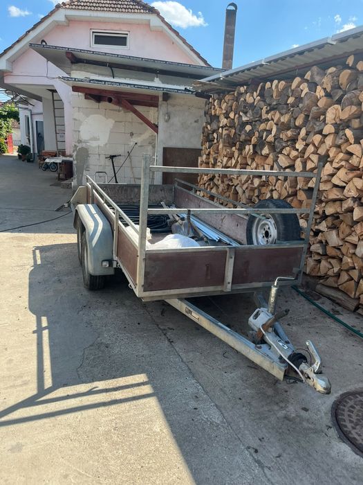 De vânzare remorca auto 2t