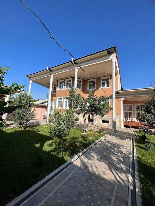 дом 10 соток Яккасарайский район. улица А.Каххара. Тойхона Яккасарай
