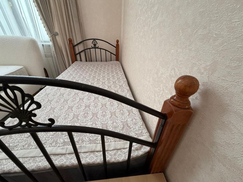 Односпальная кровать