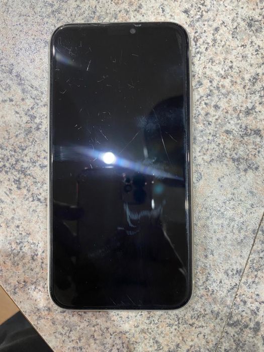 Айфон 11 на 128 гиг