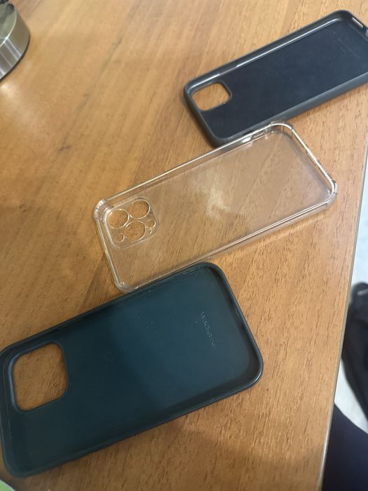 Продам три чехла iphone