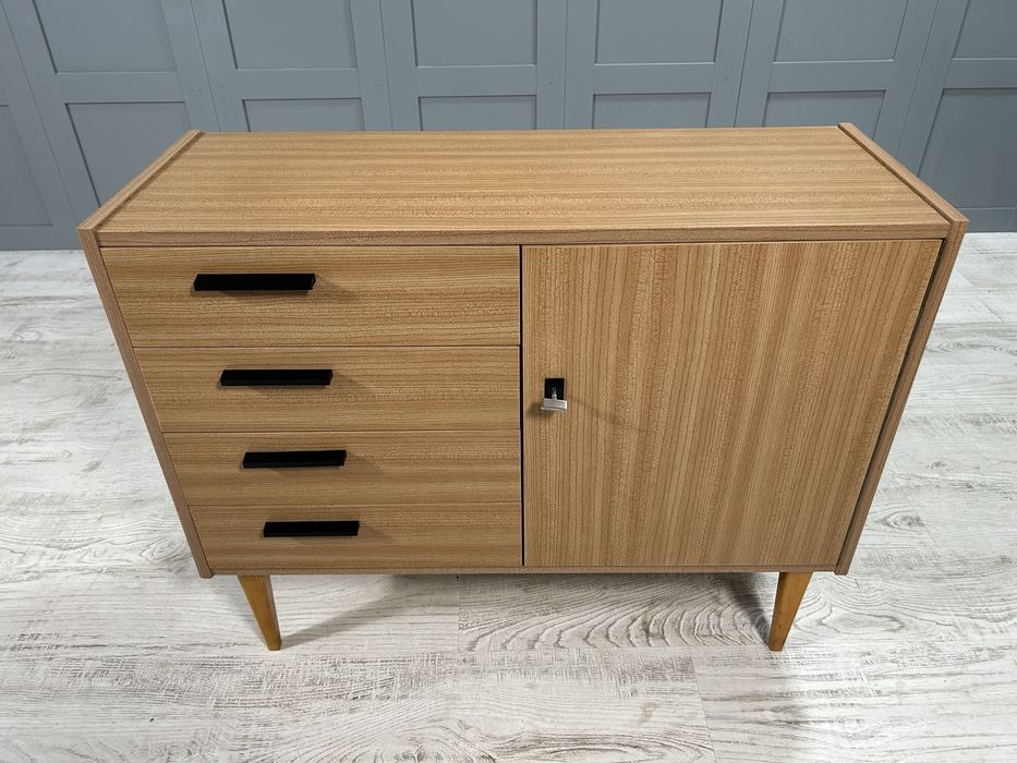 Винтидж скрин 3К Mobel от 80-те Г