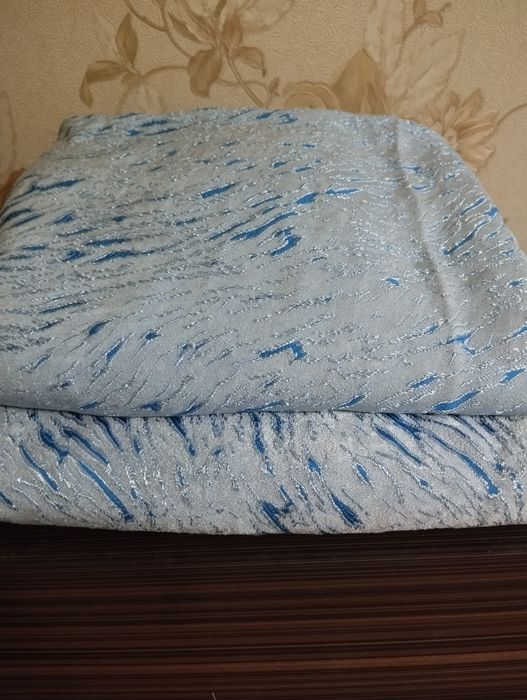 Продам шторы и тюль высота 250в хорошем состоянии