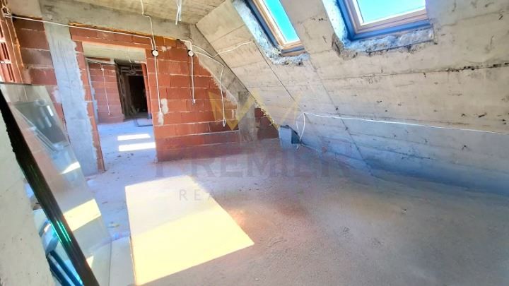 Продава се Двустаен апартамент в София, Банишора - 66 кв.м за 2500 €/кв.м - Снимка #3