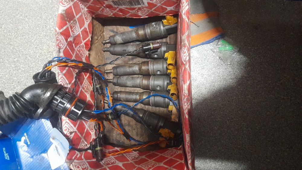 Продам форсунки Даф 105 б.у.