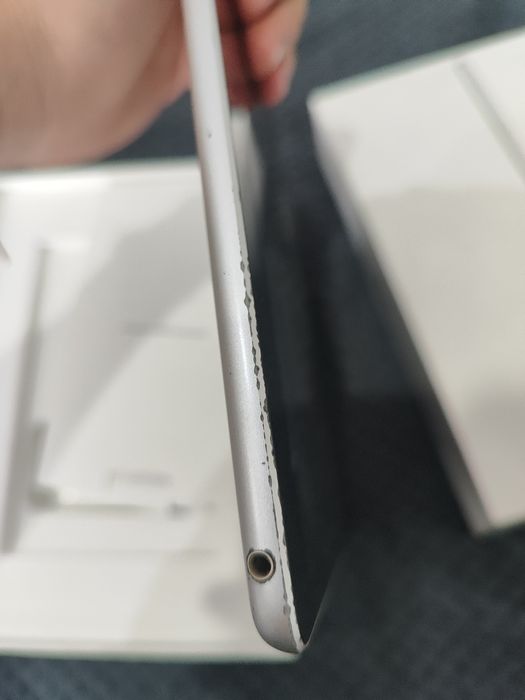 iPad (9th generation) , 64GB