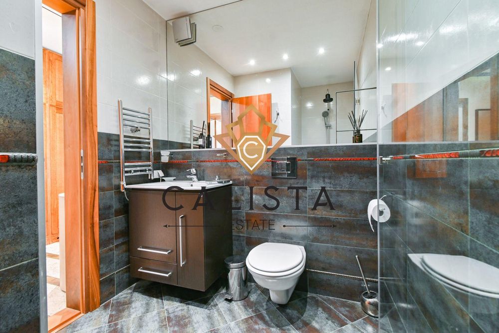 Дава се под наем Тристаен апартамент в София, Център - 90 кв.м за 1445.34 € - Снимка #11