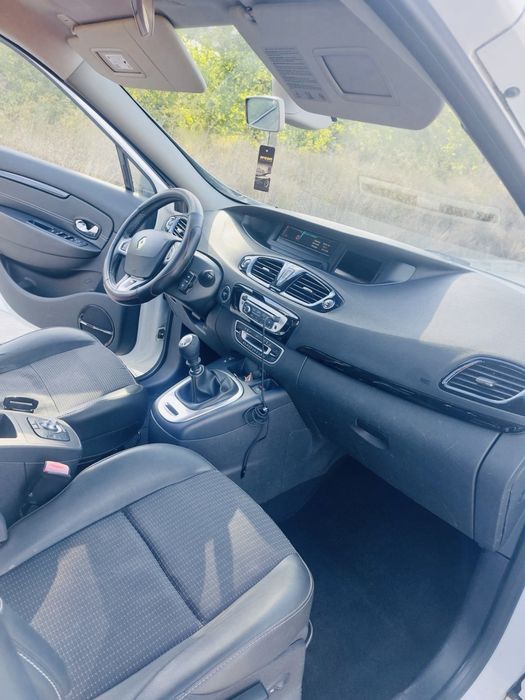 Renault Megane Scenic 7 locuri