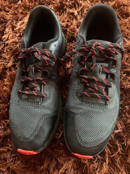 Under Armour маратонки