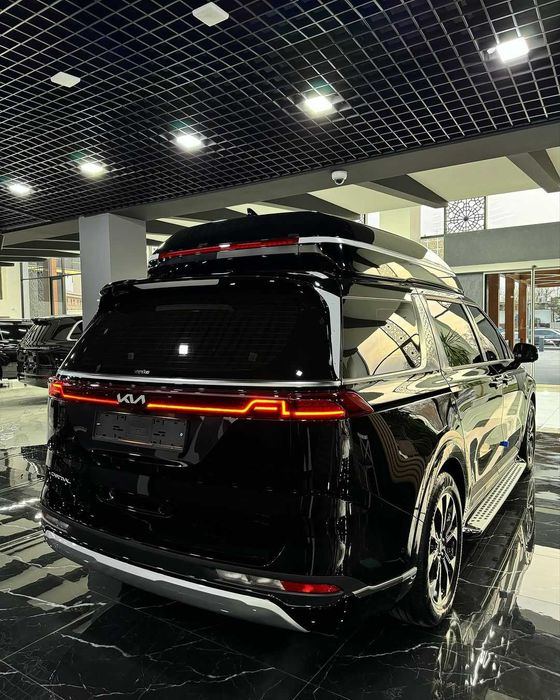 KIA Carnival HI-Limousine 2023