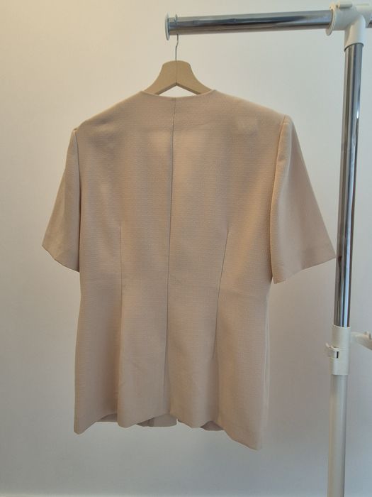 Costum Sarafan si Sacou mânecă scurta mărime M culoare bej cu pantofi