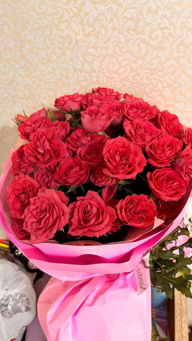 Цветы кустовые розы
