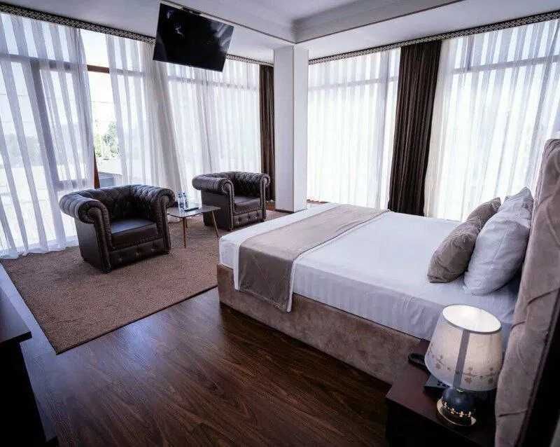 Продается Гостиница ул. Фергана Йули, Мирабадский район