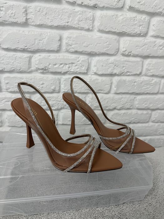 Нови сандали Zara