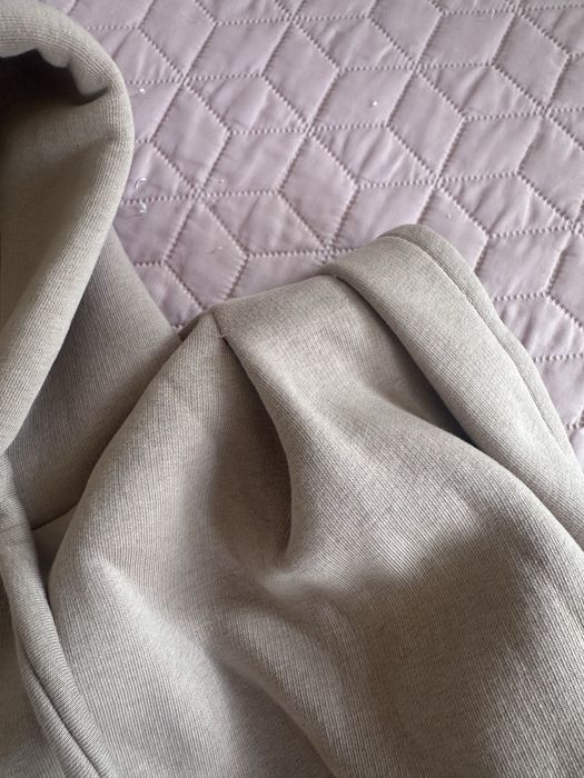 Спортен комплект ……………………………………………….;;……………………………………………………………..