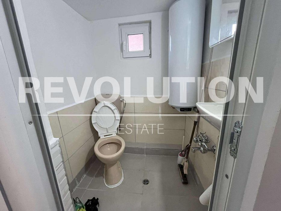 Къща в района на Бриз!