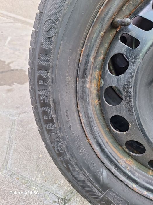 4бр 215/60/16 Semperit