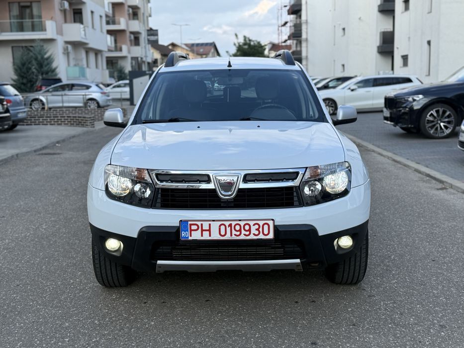 Dacia Duster 4x4 - 1.5 diesel - Piele, Xenon, Senzori parcare - Posib RATE