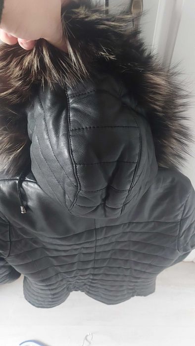 Яке от естествена кожа, черно, ватирано