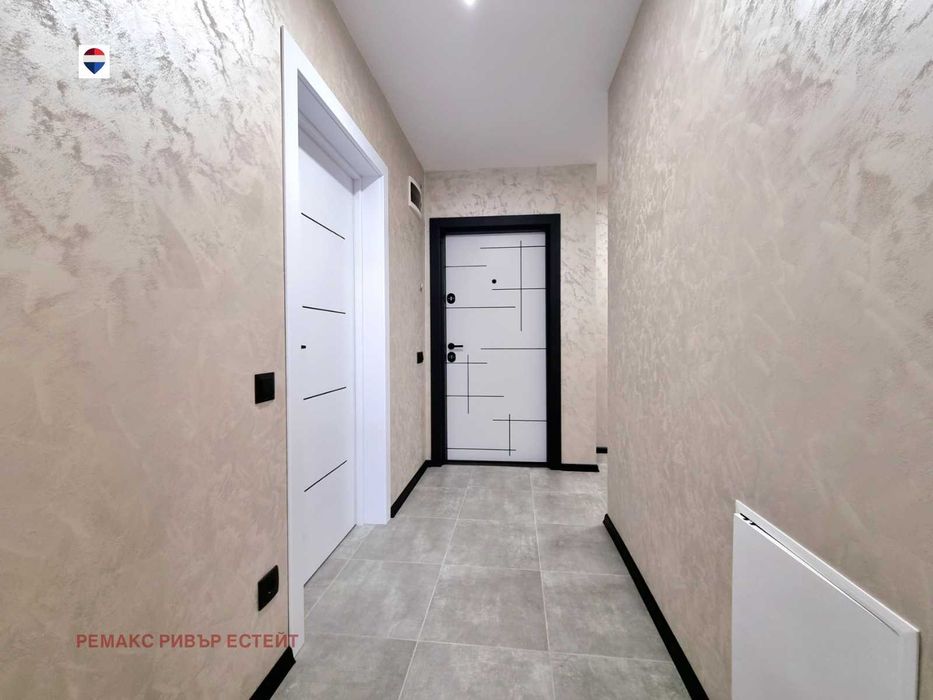 Продава се Двустаен апартамент в Русе, Дружба 3 - 66 кв.м за 1508 €/кв.м - Снимка #8