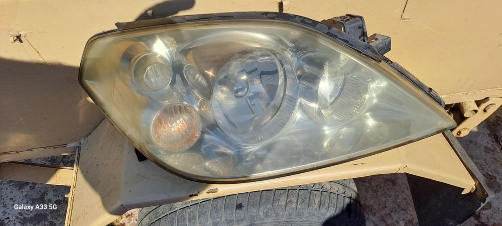 Фар за  Нисан Примера П-12 /Nissan Primera P-12