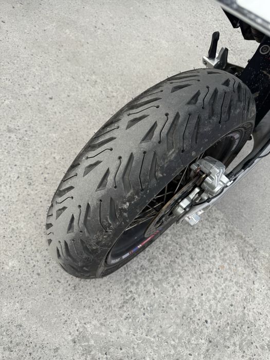 Moto husquvarna 701