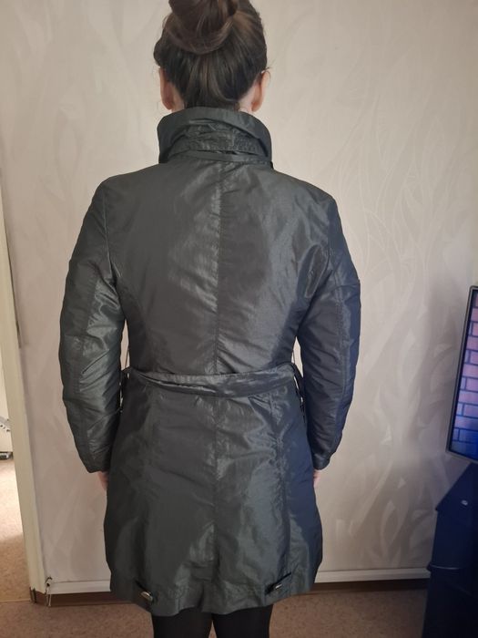 Лёгкий плащ на весну/лето