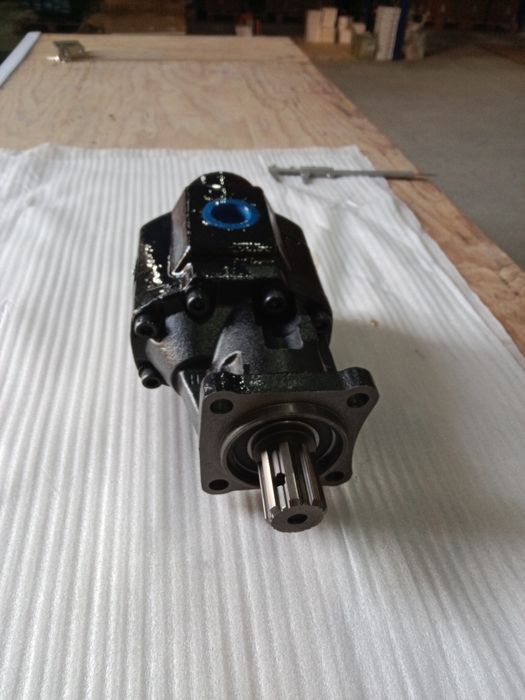 Насос подъёма кузова