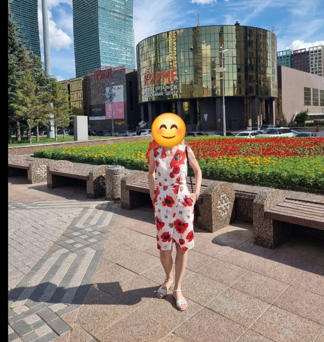 Продам нарядное платье размер на 42