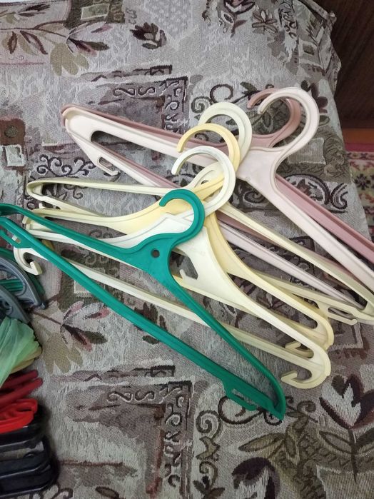 Вешалки для одежды