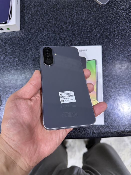 samsung a56 pamit 8.256g holati zor karopka dak bor oqip tel qlila