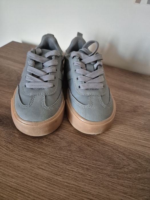 Обувки за момче хм