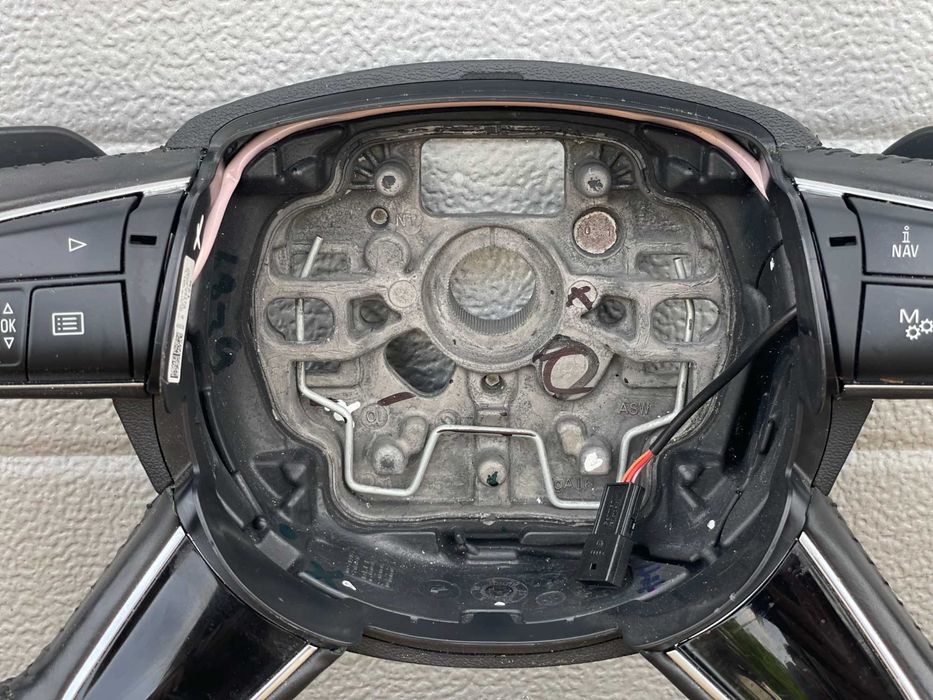 Волан AUDI A8 D4