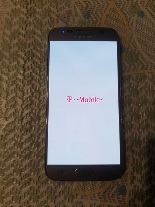 Смартфон Samsung Galaxy S 7