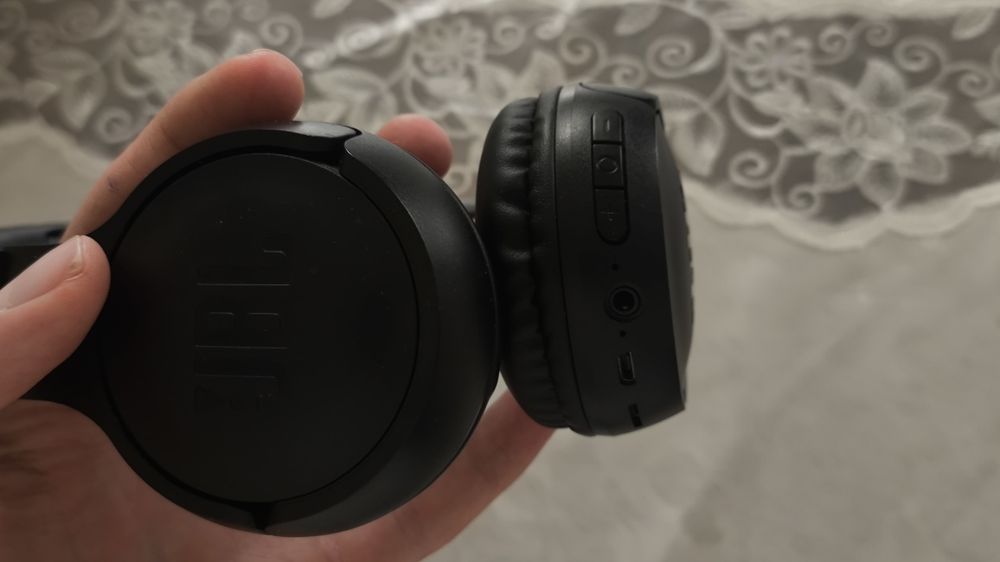 НАУШНИКИ продам срочно