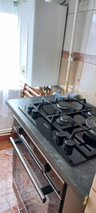 Închiriez garsoniera
