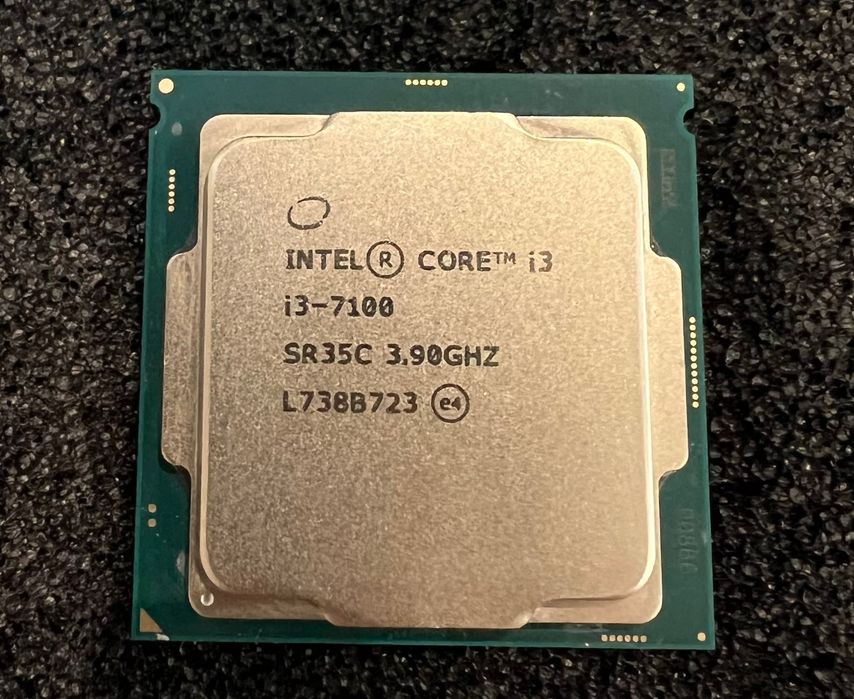 Продавам Процесор Intel® Core™ i3-7100 (3.90GHz)