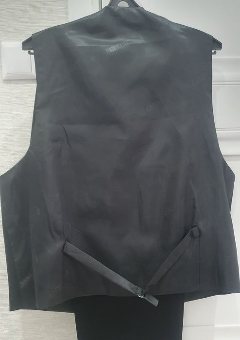 Продам мужской костюм