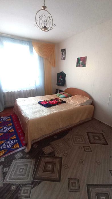 Продам 4-комнатную квартиру