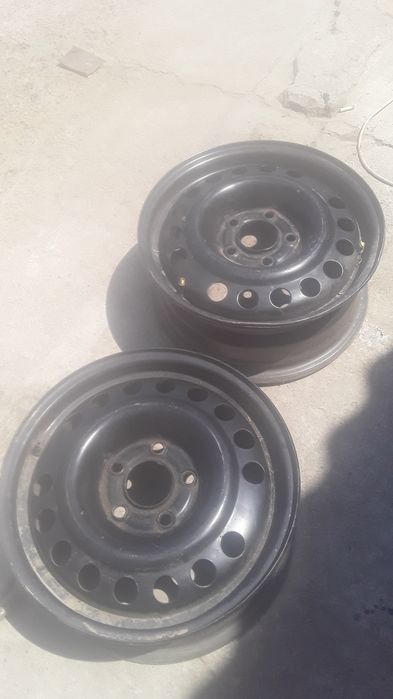 15 Диски на Форд. Опель. Газ 3110 . Волга 31105