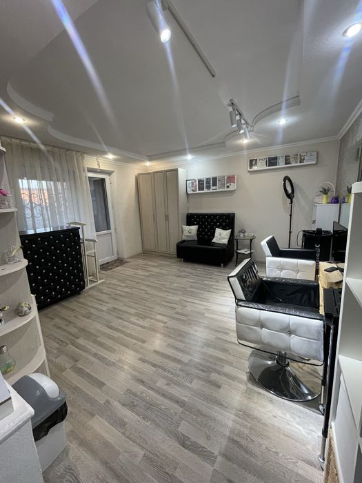 Кресло парикмахерское